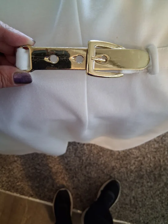 Elegant White Midi Sheath Dress with Slim Belt - Picture 7 of 7